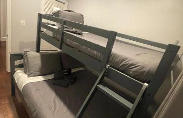 3BD Brookland Home W Parking & Metro Access - Photo 8