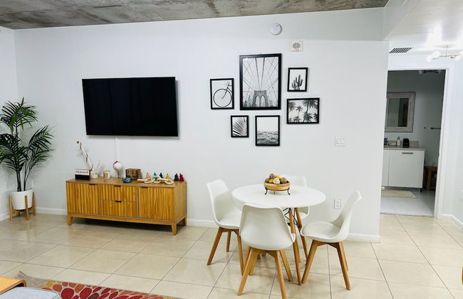Beautiful 1BD 1BTH at Midblock FREE PARKING - Foto 21