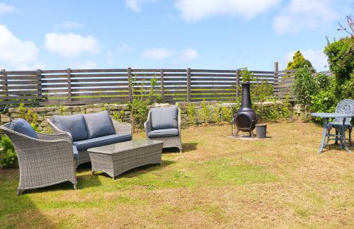 Coastal retreat surrounded by open countryside - Foto 19