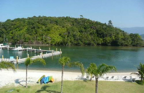 Apartamento com vista para piscina em Angra dos Reis - Condomínio com piscina, bar molhado e marina - Aluguel de Lancha no Local - Foto 30