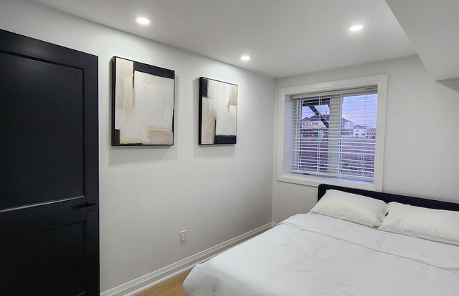 Exclusive Home in Niagara Falls - Photo 8