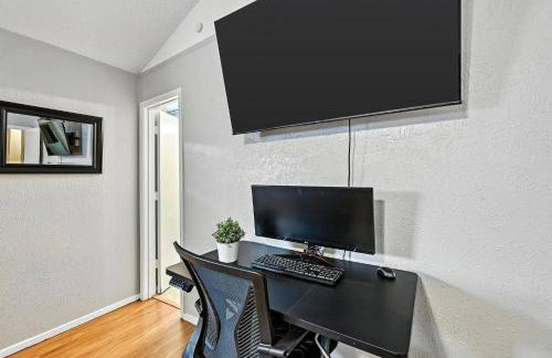 The Oasis 3BR house near stadium and DFW with Pool - Foto 37