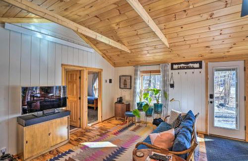 Hiking Trails On-Site Cozy Falls Brook Cabin - Foto 1