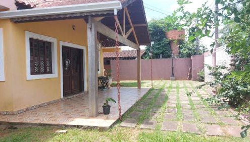 Casa linda com piscina em Atibaia - Foto 2