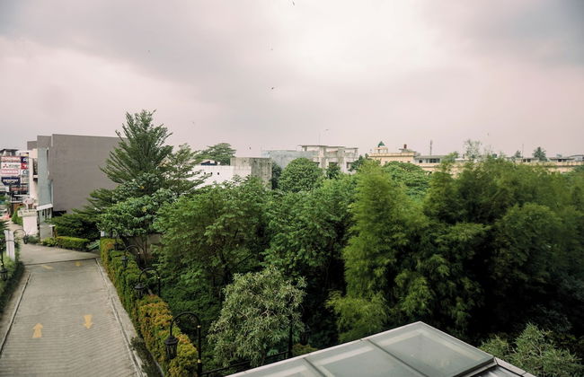 Comfort 2Br At 3Rd Floor Baileys Apartment - Photo 22