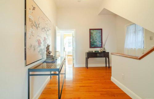 Dreamy 3-Story House : Sunroom + City Skyline View - Foto 34