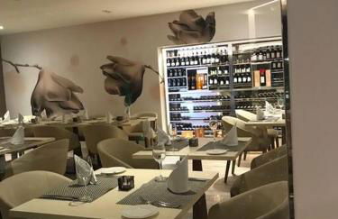 Beach front apartment with stunning ocean views! - Foto 36