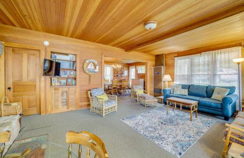 Waterfront Alanson Cottage with Dock and Lake Access! - Foto 4