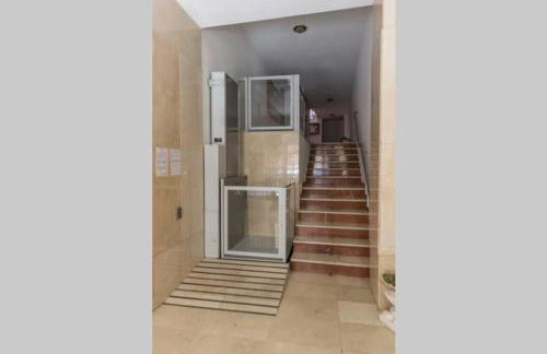 Amplio piso con 4 habitaciones para disfrutar de Málaga con parking gratuito - Photo 58