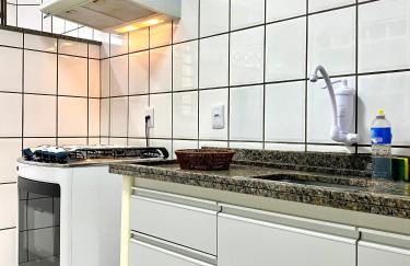 Apto charmoso na V Planalto perto Shopping com 2 Quartos de Casal ArCond Wifi 500megas Home Office e Garagem em Dourados - Foto 12