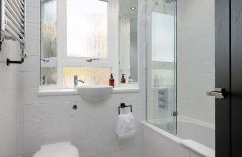 Royal Mile Retreat - Photo 5