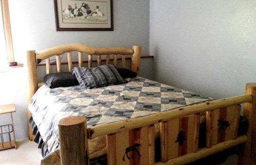 Secluded Lodge Rental for Large Groups in Lewis and Clark National Forest, Montana - Foto 9
