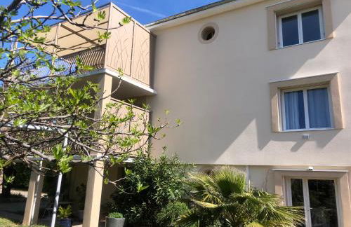 Condrieu et parking voiture vélo 2 ème étage - Foto 19