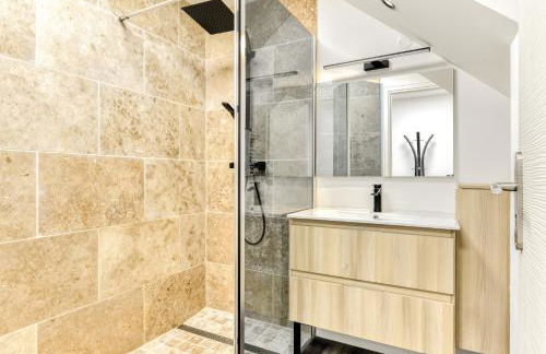 Côté Palais avec Climatisation - Fibre & Netflix - Spacieux en rez-de-chaussée - Foto 4