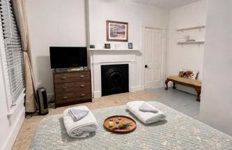 Madison Manor II by the River Hot Tub Downtown - Foto 17