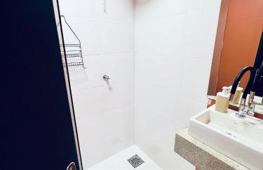 Casa Galdino - 5 km do Aeroporto Juscelino Kubitschek - Foto 32