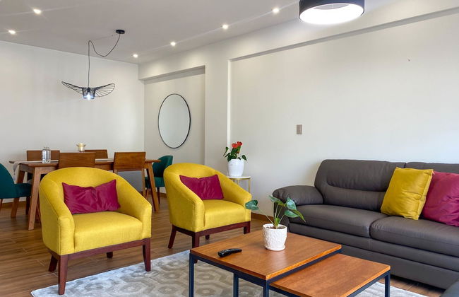 w Captivating 2BR With Balcony in Miraflores - Foto 8