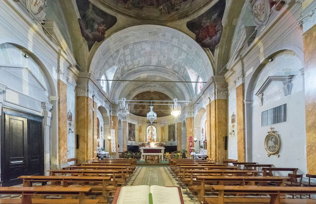 Rustic Chalet With Pool - Photo 22