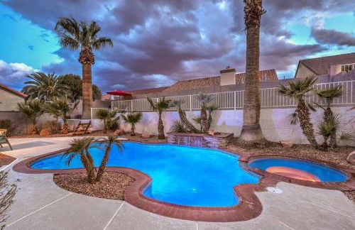 Peaceful Oasis Near Strip & Airport Pool Spa - Foto 1