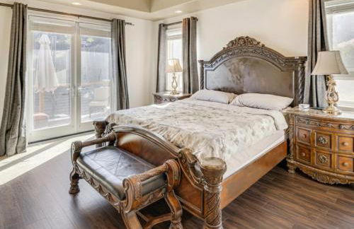 3BR Mountain Retreat with 2 Executive Suites & Scenic Views Sleeps 6 - Photo 11