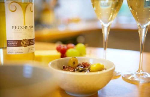 The Old Tackroom, luxury Barn - Photo 29