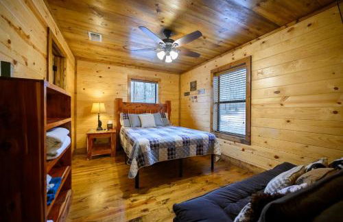 Whitetail Retreat Cabin for 13 - Foto 14