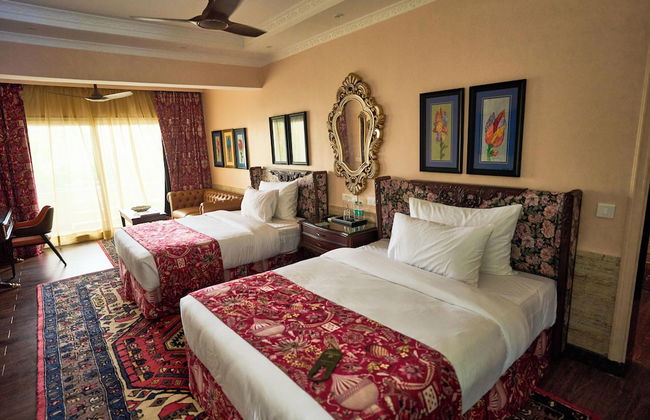 Mayfair Manor Alibag - Foto 9