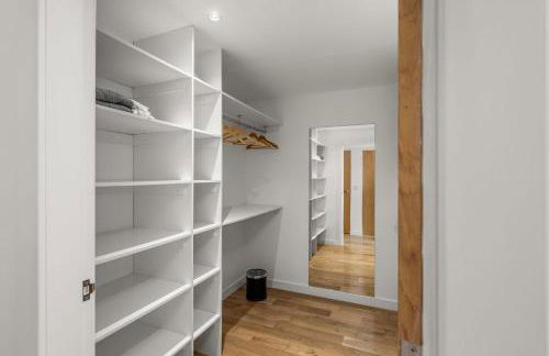 Wester Den - Photo 12