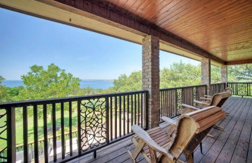 Luxurious Lakefront Estate: Spectacular Views, Expansive Grounds and Private Jetty - Foto 39