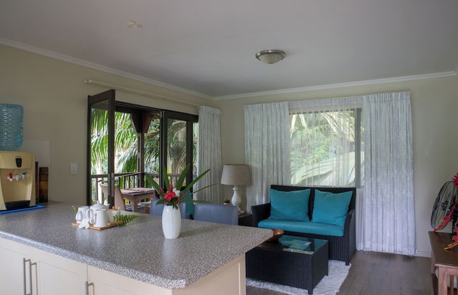 Hillside Retreat - Photo 10