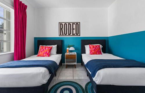 Retro Rewind - Location parking and all the vibes - Foto 24