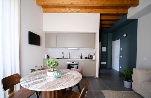 The Tower Premium Apartment - Beams & Views - 3 Min Walk to Bernina Express & Station - Foto 15