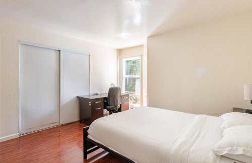 Modern & Cozy 2 Bedroom 2 Bathroom Sofabed Suite - Foto 12