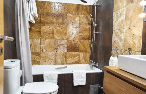 Moradia Familiar Piscina 5min Praia by HOST-POINT - Foto 14