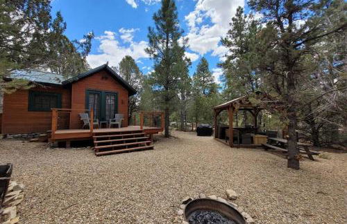 Live Simply Cabin, Walking distance to East Zion trails - Foto 1