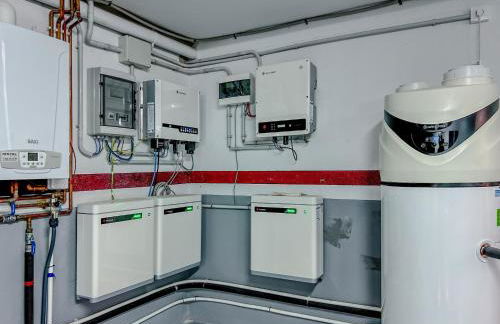 Stylish villa with saltwater pool - Foto 42