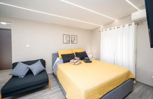 John's city center roof studio flat -panorama view - Photo 2