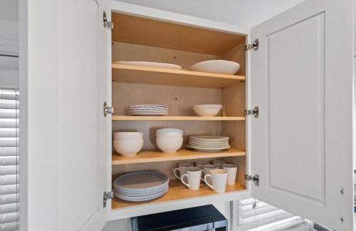 2-Bed Home by the Bay - Foto 14