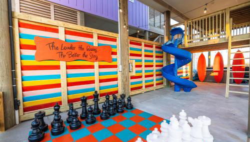 Noisywaves - Beachfront Paradise with Hot Tub, Yard, and Game Room - Foto 5