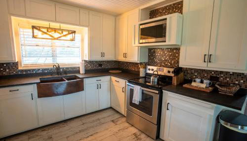 Nebo's Foot, Hiking and Biking Escape with Game Shed - Foto 5