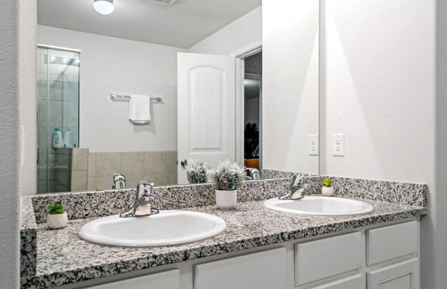 Spacious Fort Worth House Ideal for Relocations - Foto 21