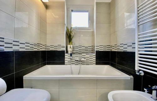 Bright 4-Bedroom Home Near San Siro - Foto 22