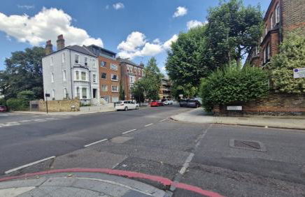 Charming Bright 2-Bed Heritage Flat, Battersea Park, London - Foto 73