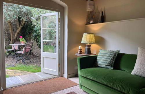 Victorian Red Brick Barn in the Heart of Stamford - Foto 2