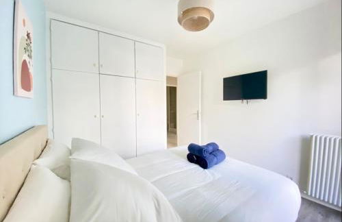 Le cocon urbain - Modern 4BR Apartment with Free Parking, High-Speed Wifi, Quick Access to A6 & N7 - Foto 19