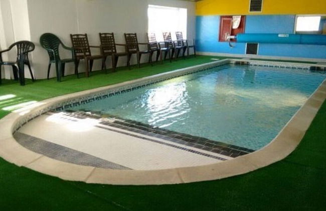 Remarkable Caravan in Abergele Towyn - Foto 6