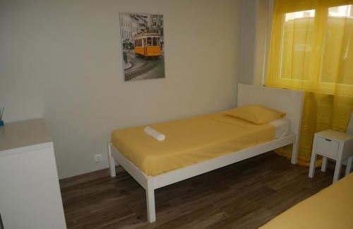 Parque das Nações Room - Photo 4