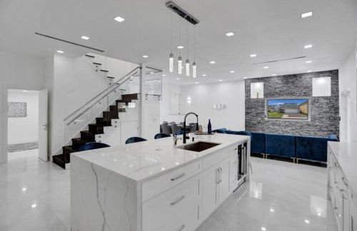 4 Br Designer Home Next To Shul And Community Pool 4 Bedroom Villa - Foto 12
