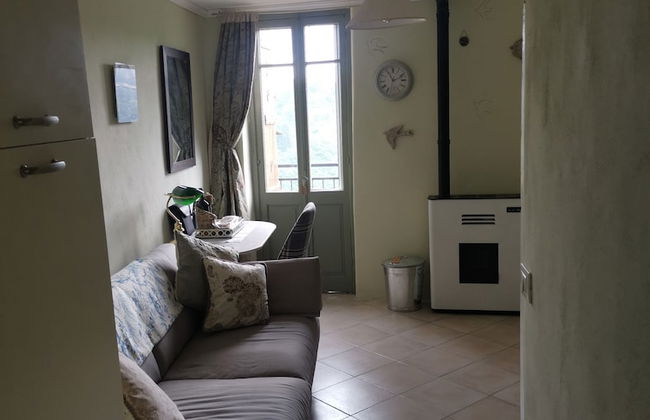 Cozy Mountain Apartment Retreat in Bajardo - Foto 6