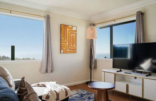 Mountain View 2BR Retreat with Private Deck - Foto 37